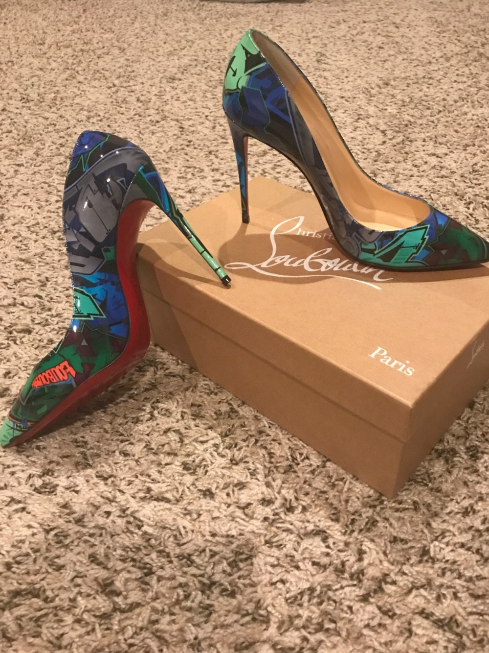 Shoe